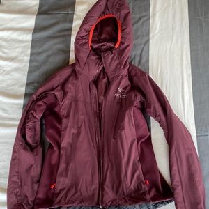 Arc’teryx Atom LT Hoody XS